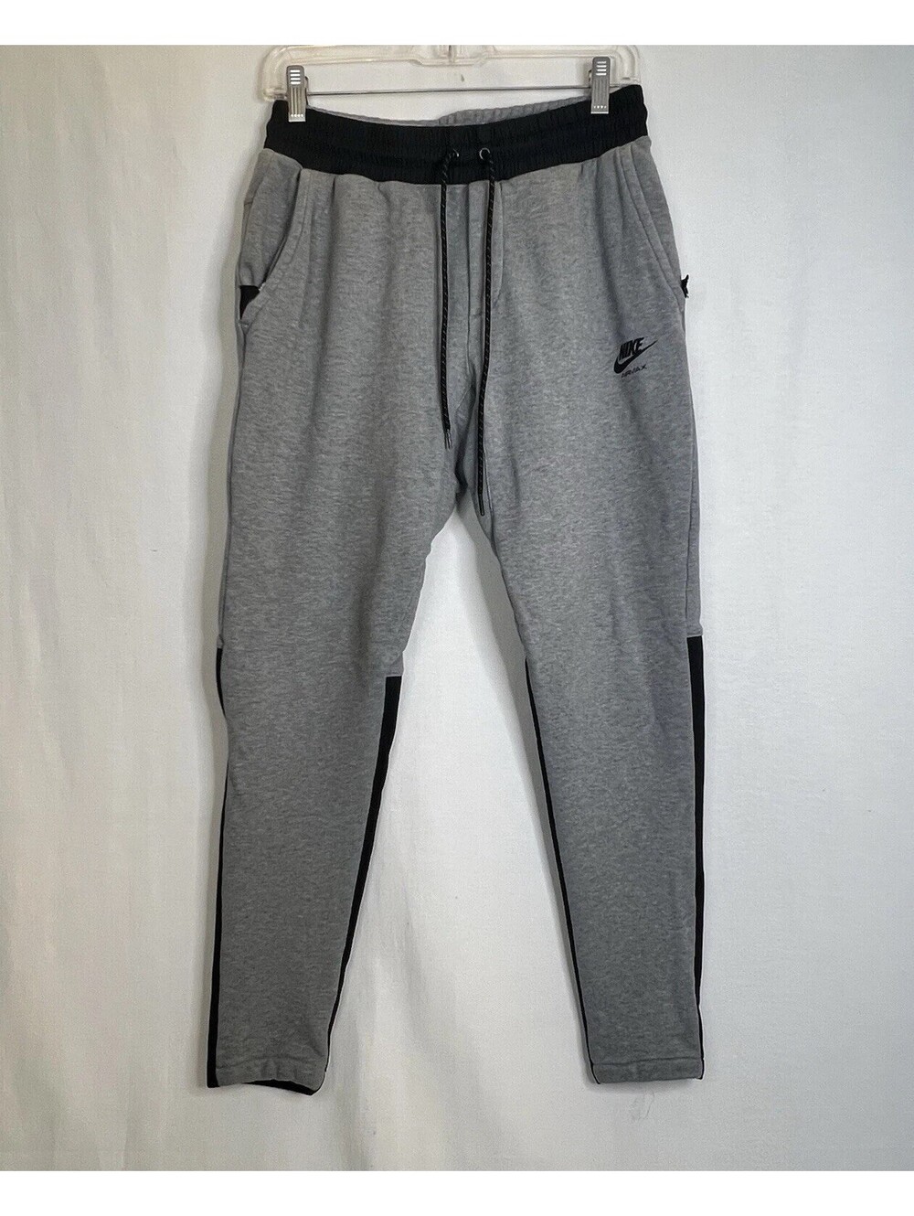 Nike Air Max Jogger Pants Sweatpants Men’s Small Gray Black Terry Fleece Gym